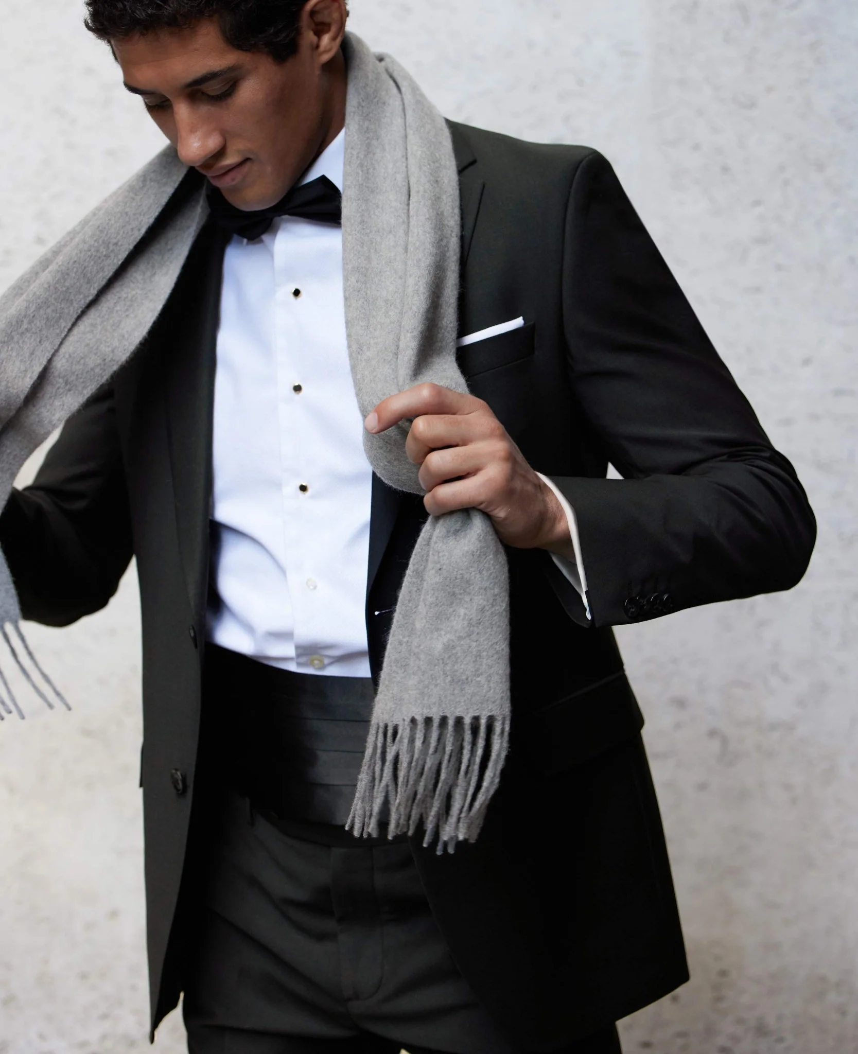 Black Wool-Blend Tailored Suit - Image 4