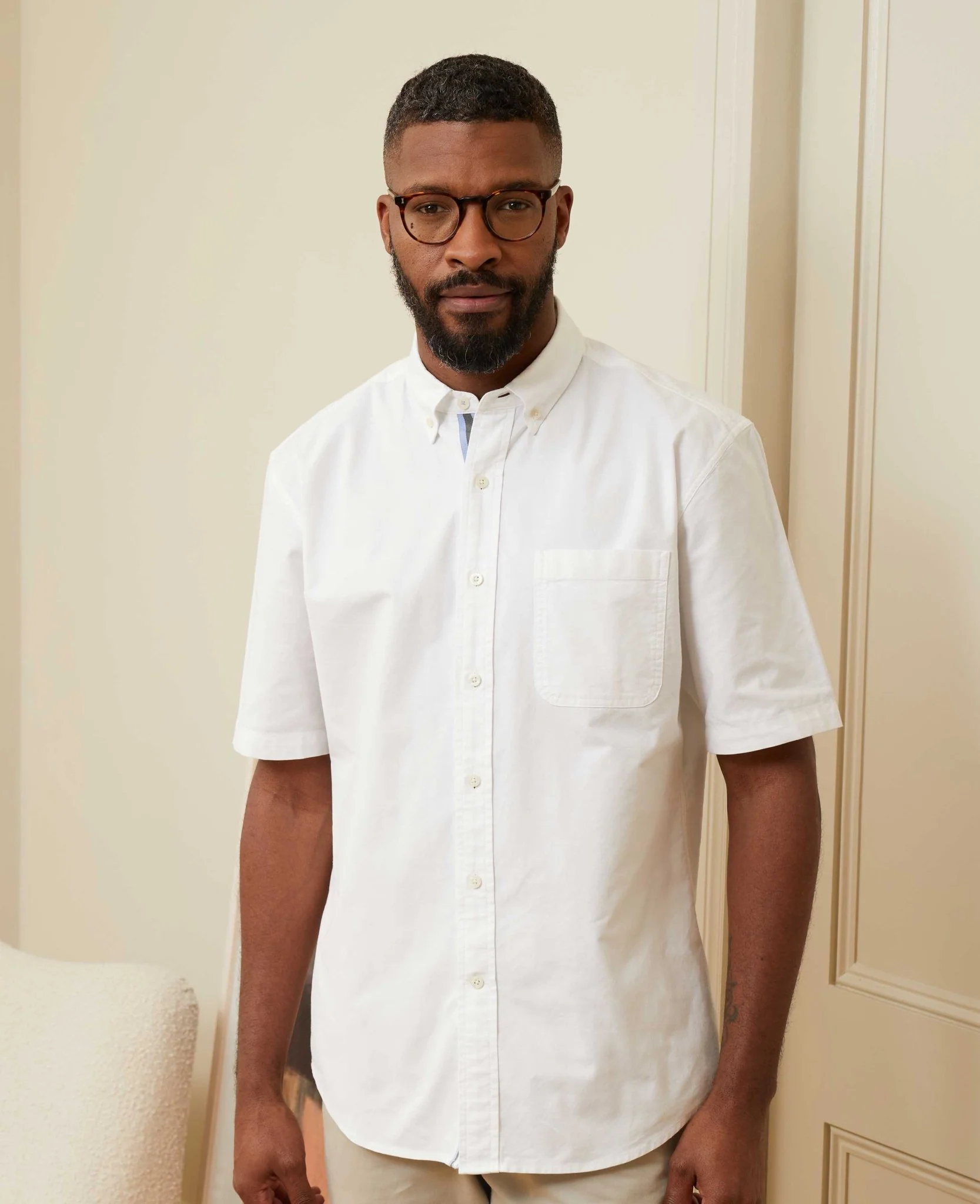White Classic Fit Short Sleeve Oxford Shirt - Image 6
